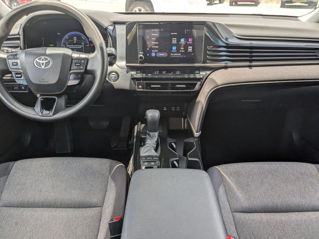 Thumbnail: 2025 Toyota Camry - 24