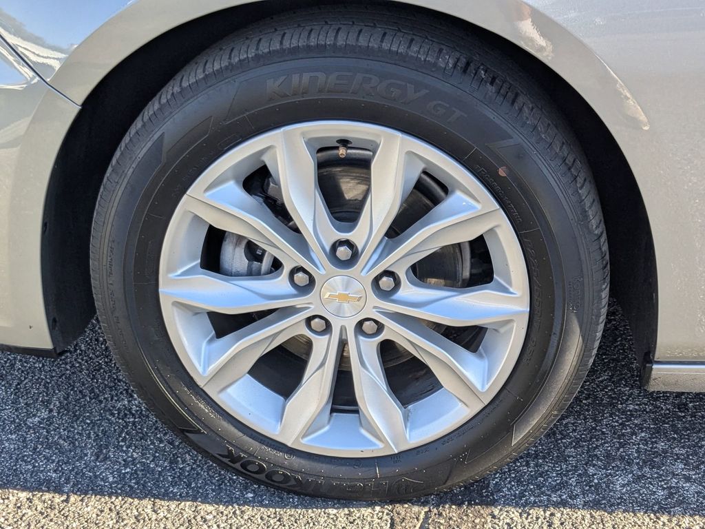 Thumbnail: 2024 Chevrolet Malibu - 29