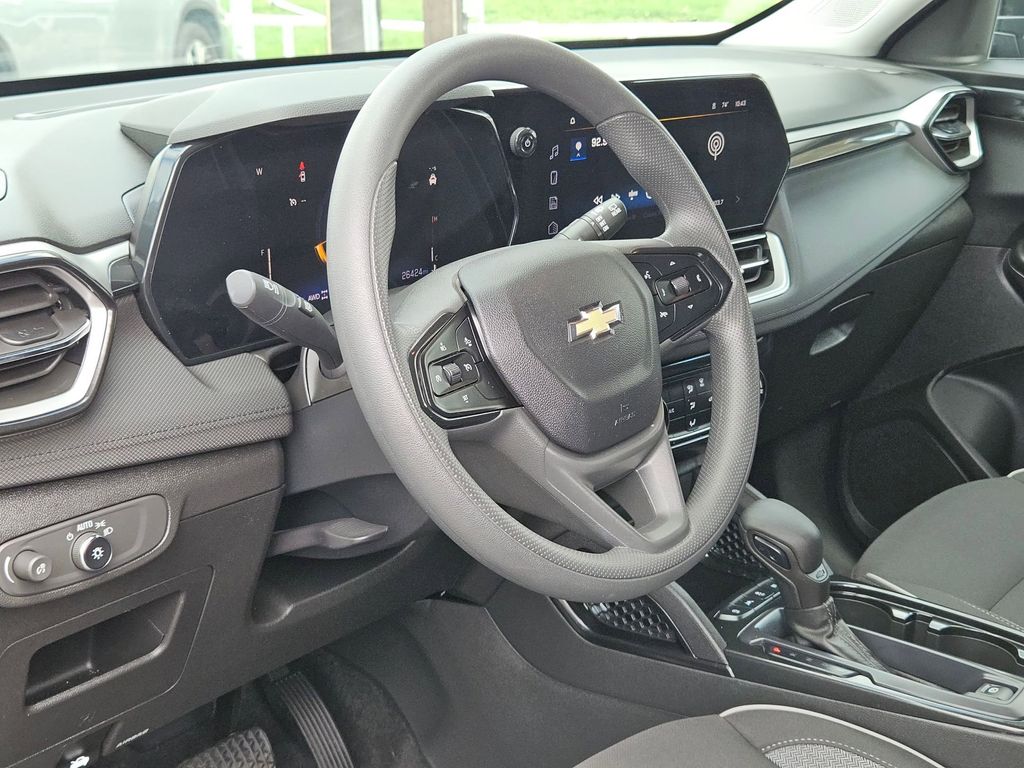 Thumbnail: 2025 Chevrolet TrailBlazer - 13