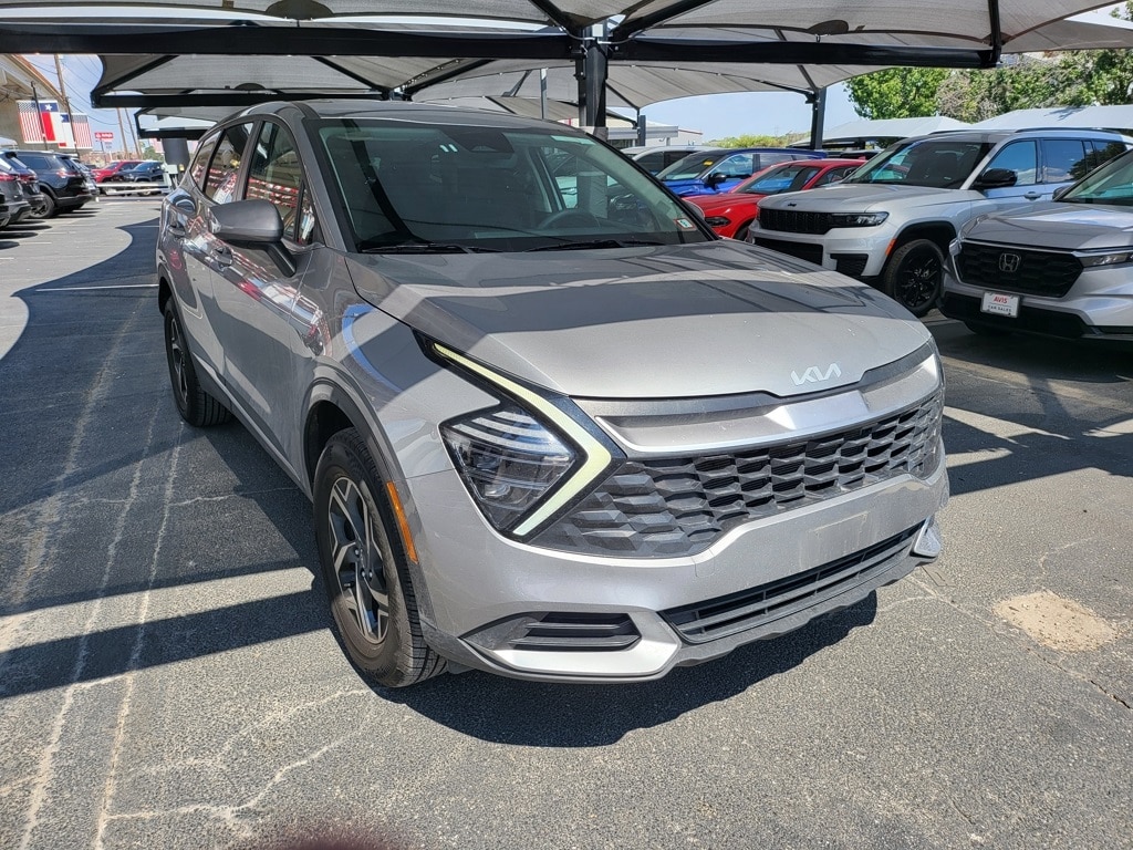 Thumbnail: 2024 Kia Sportage - 3