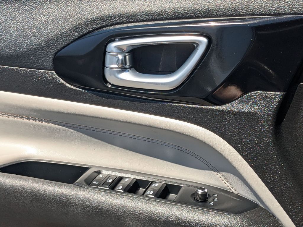 Thumbnail: 2025 Jeep Compass - 16