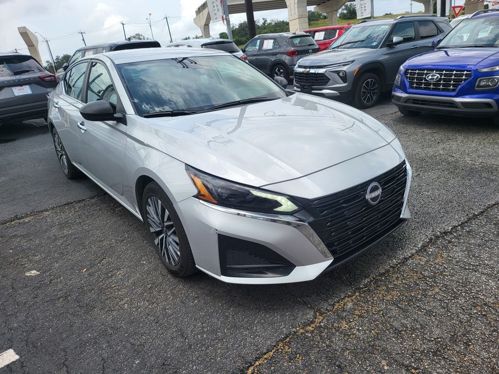Thumbnail: 2025 Nissan Altima - 2