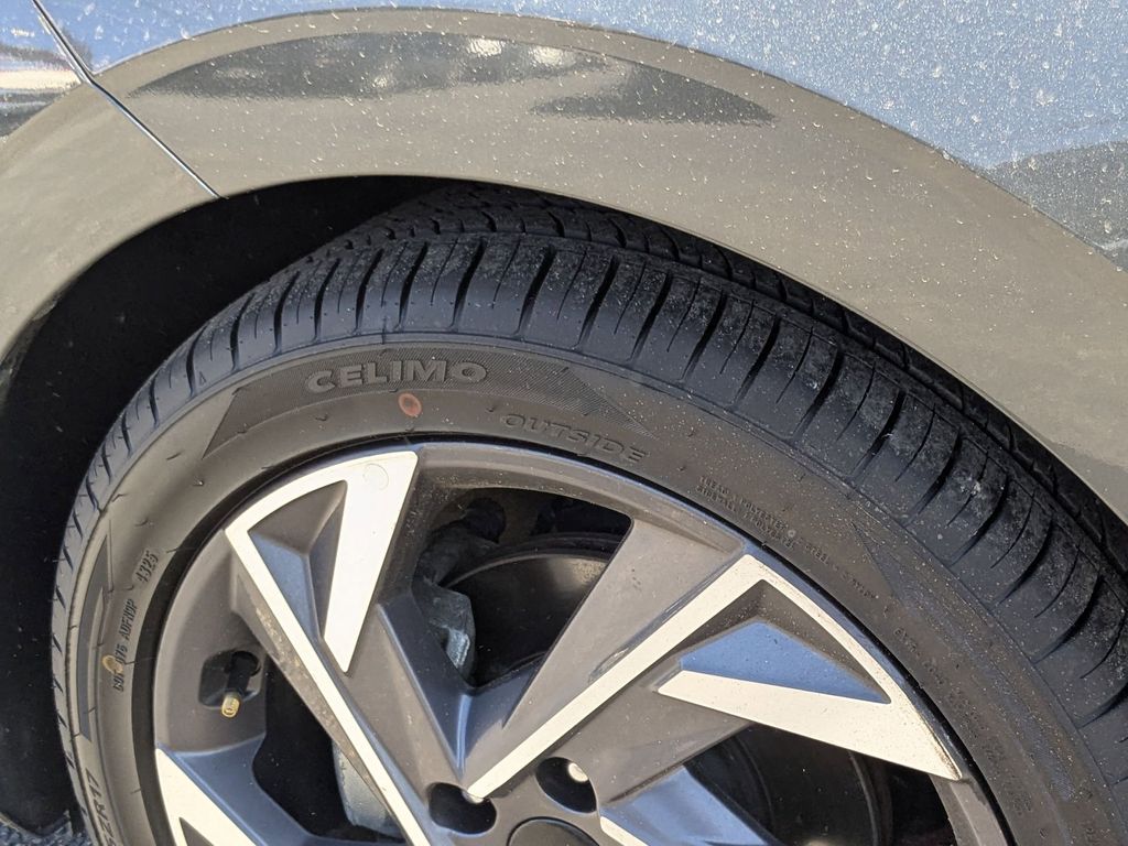 Thumbnail: 2025 Hyundai Elantra - 31