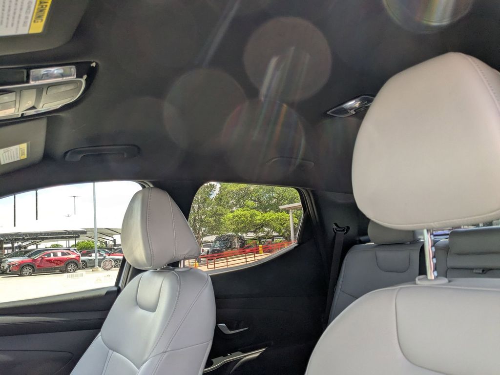 Thumbnail: 2025 Hyundai Santa Cruz - 17