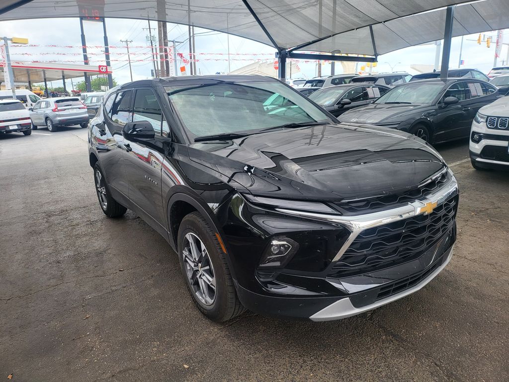 Thumbnail: 2025 Chevrolet Blazer - 2