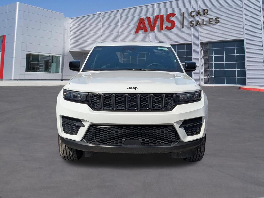 Thumbnail: 2025 Jeep Grand Cherokee - 10