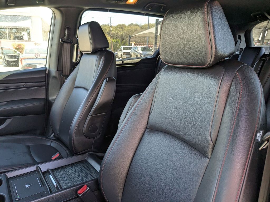 Thumbnail: 2025 Honda Odyssey - 14