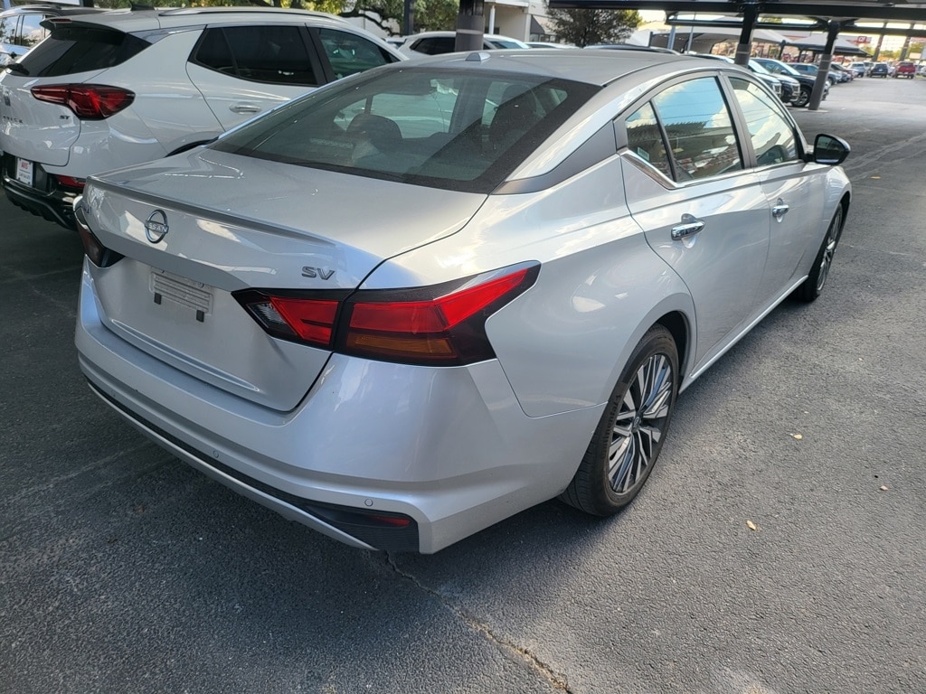 Thumbnail: 2024 Nissan Altima - 7