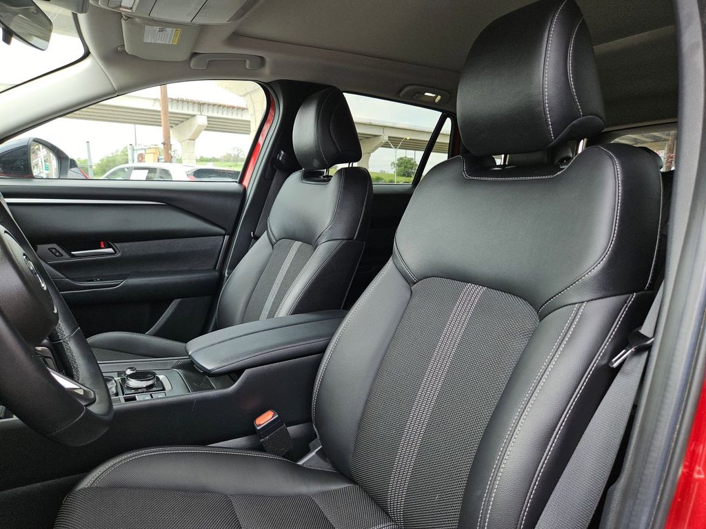 Thumbnail: 2025 Mazda CX-50 - 16