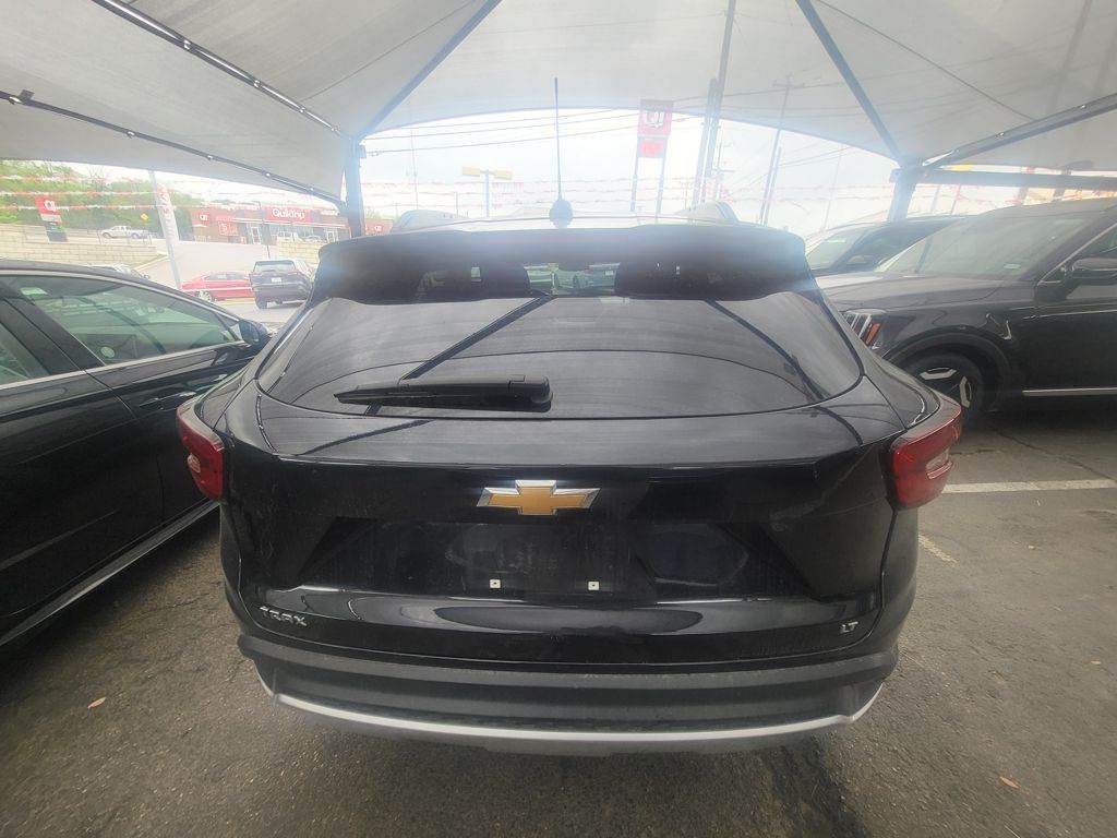 Thumbnail: 2025 Chevrolet Trax - 6
