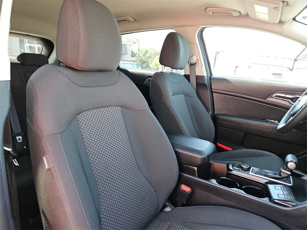 Thumbnail: 2024 Kia Sportage - 32