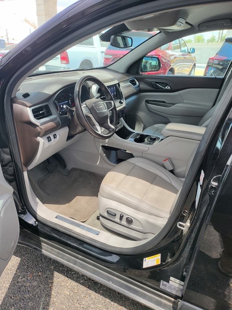 Thumbnail: 2023 GMC Acadia - 4