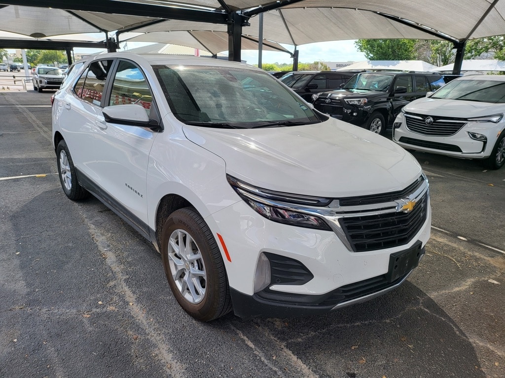Thumbnail: 2024 Chevrolet Equinox - 3