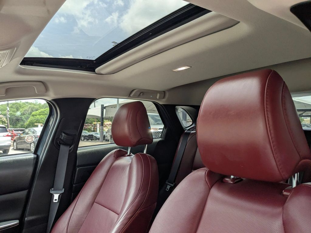 2025 Mazda CX-30 Carbon Edition - Photo 16