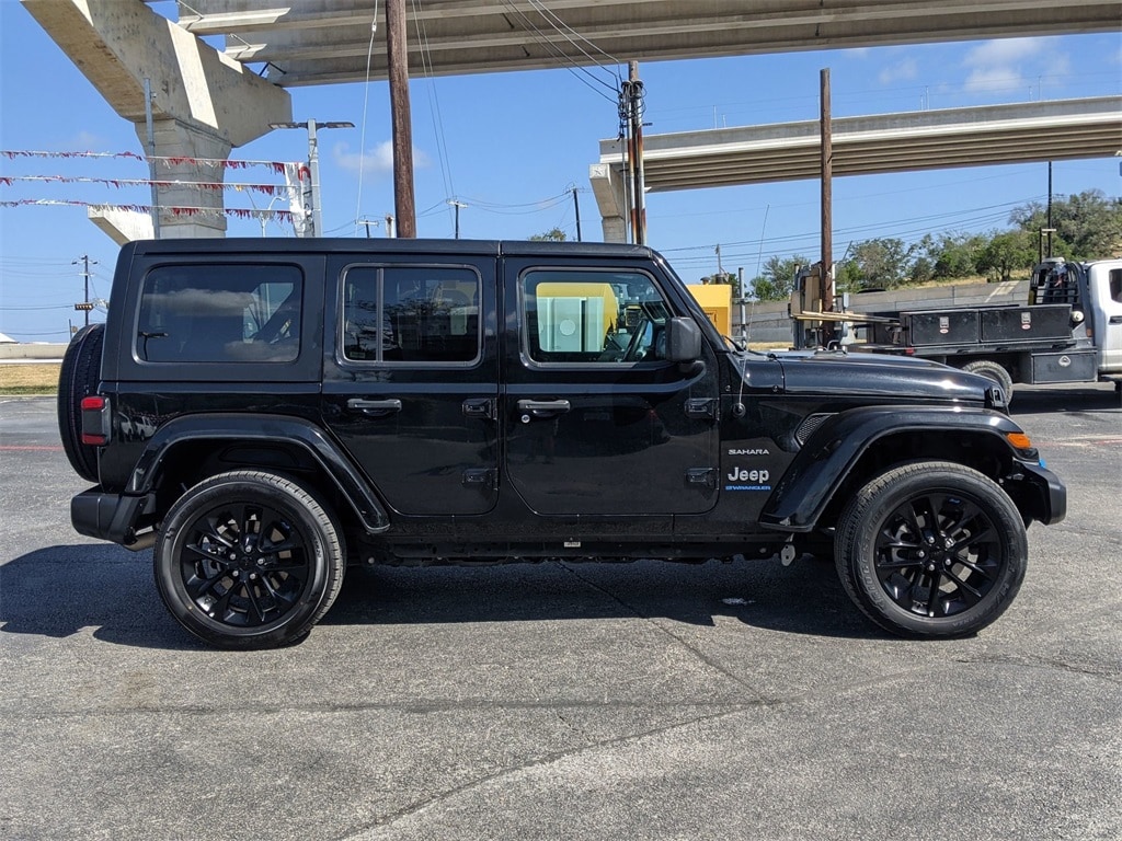 Thumbnail: 2023 Jeep Wrangler - 4
