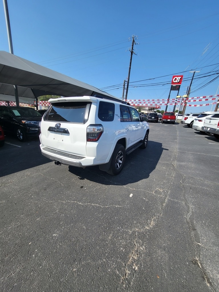Thumbnail: 2024 Toyota 4Runner - 7