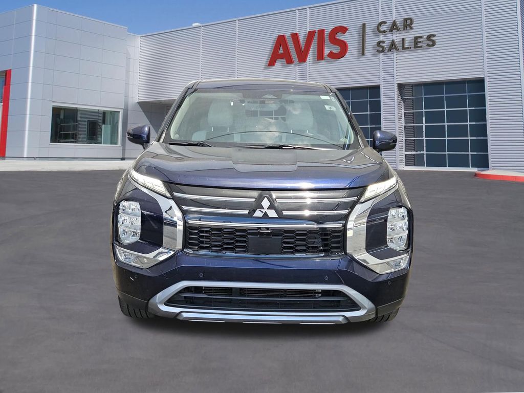 Thumbnail: 2025 Mitsubishi Outlander - 10