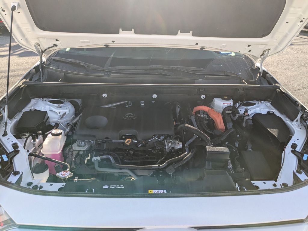 Thumbnail: 2025 Toyota RAV4 - 27