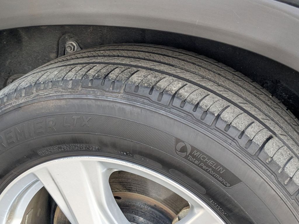 Thumbnail: 2024 Toyota Highlander - 26