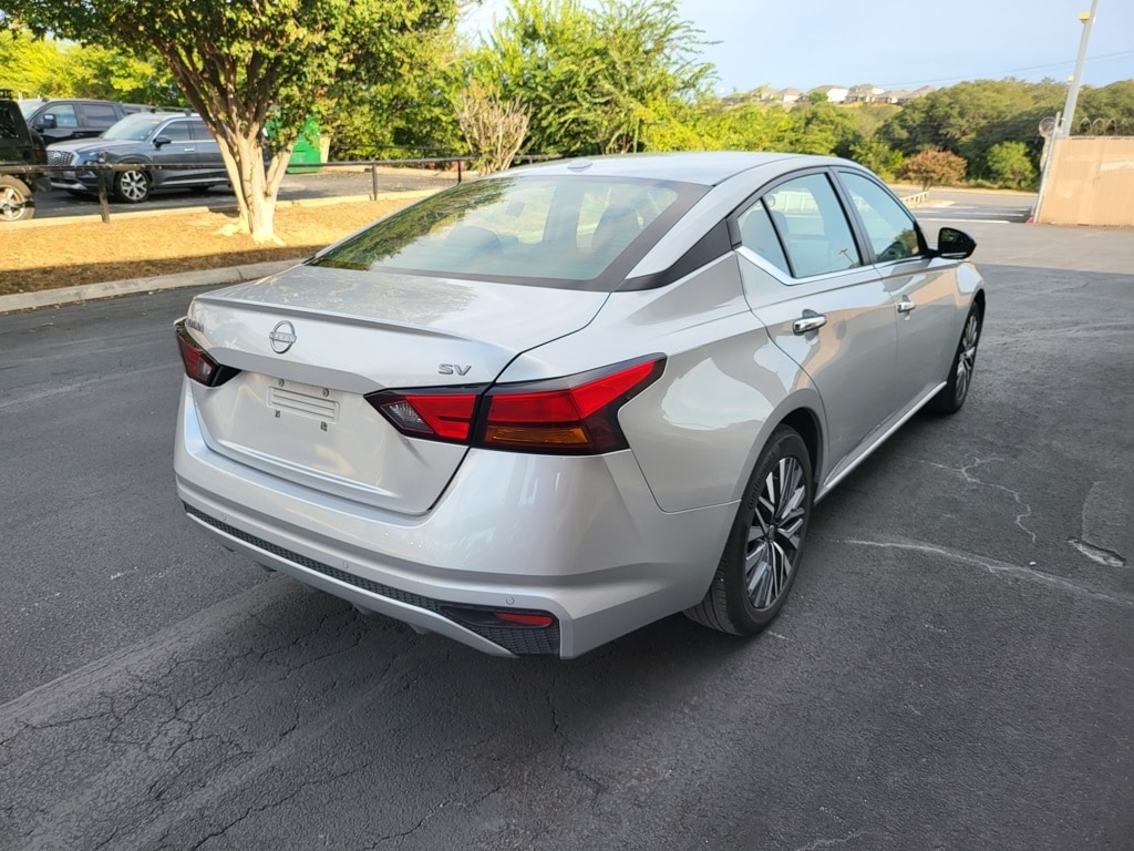 Thumbnail: 2024 Nissan Altima - 3