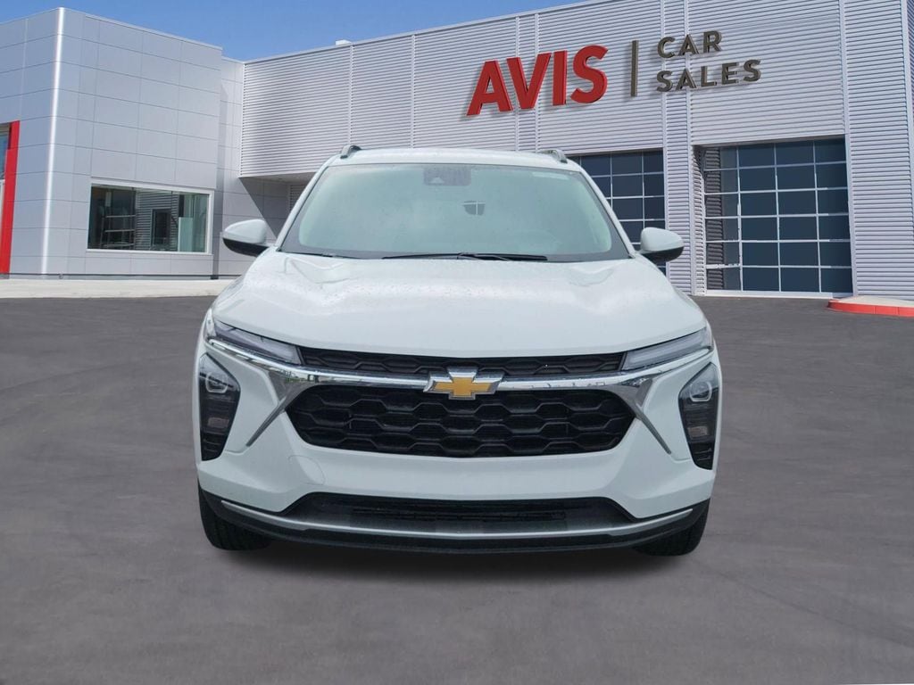 Thumbnail: 2025 Chevrolet Trax - 10