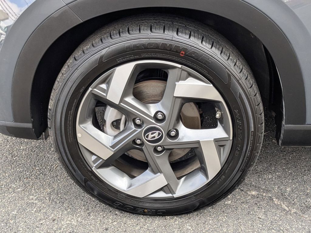 Thumbnail: 2025 Hyundai Venue - 29