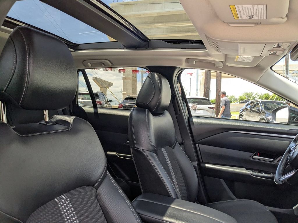 Thumbnail: 2025 Mazda CX-50 - 28