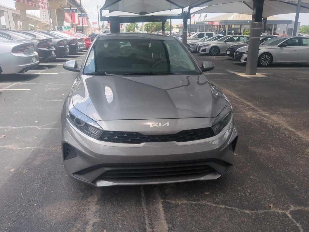 Thumbnail: 2024 Kia Forte - 2
