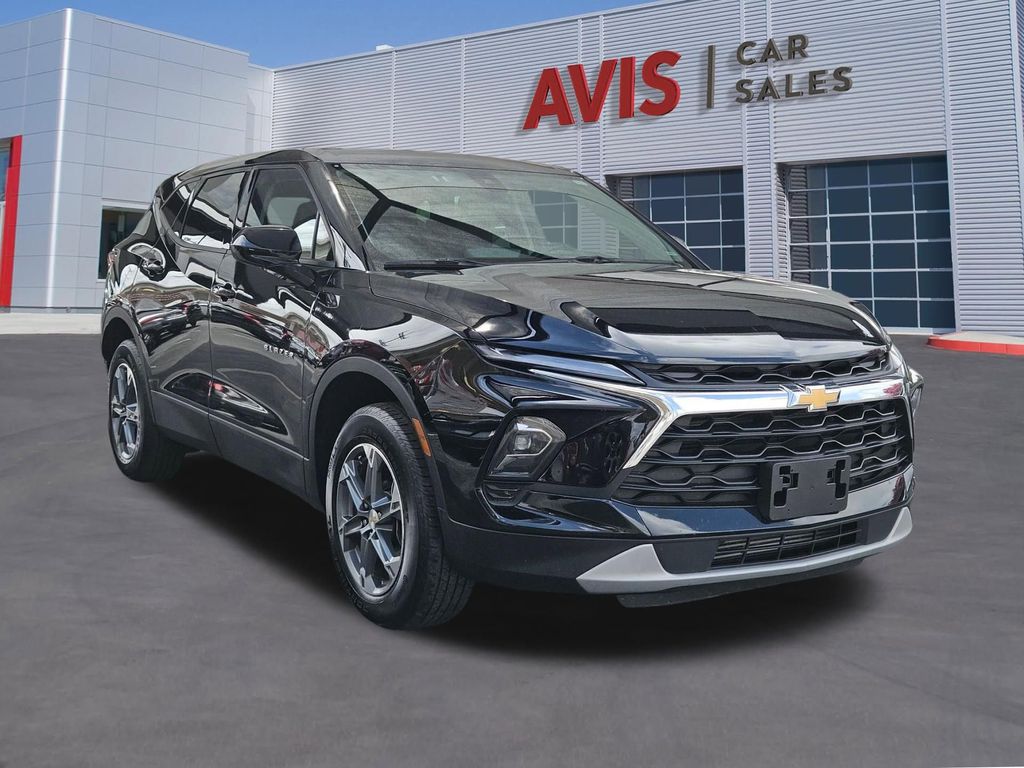 Thumbnail: 2025 Chevrolet Blazer - 9