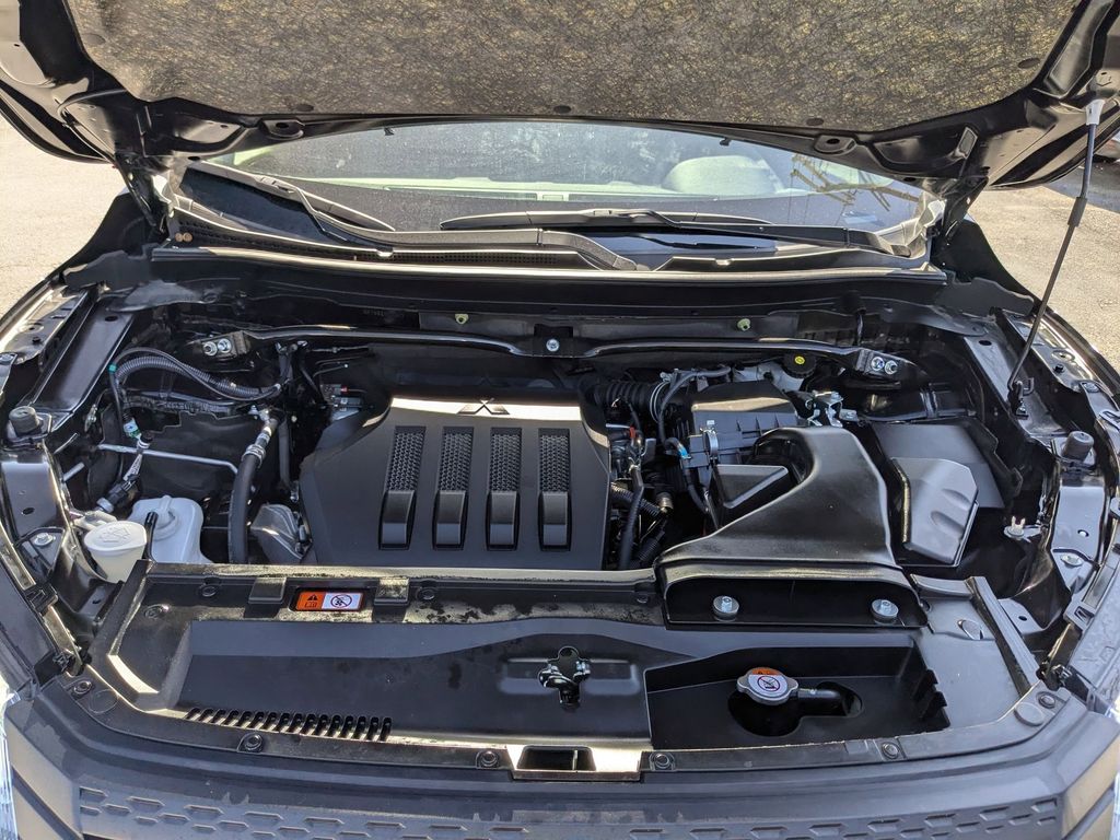 Thumbnail: 2025 Mitsubishi Eclipse Cross - 28