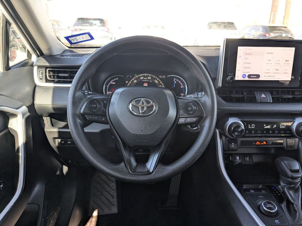 Thumbnail: 2025 Toyota RAV4 - 26