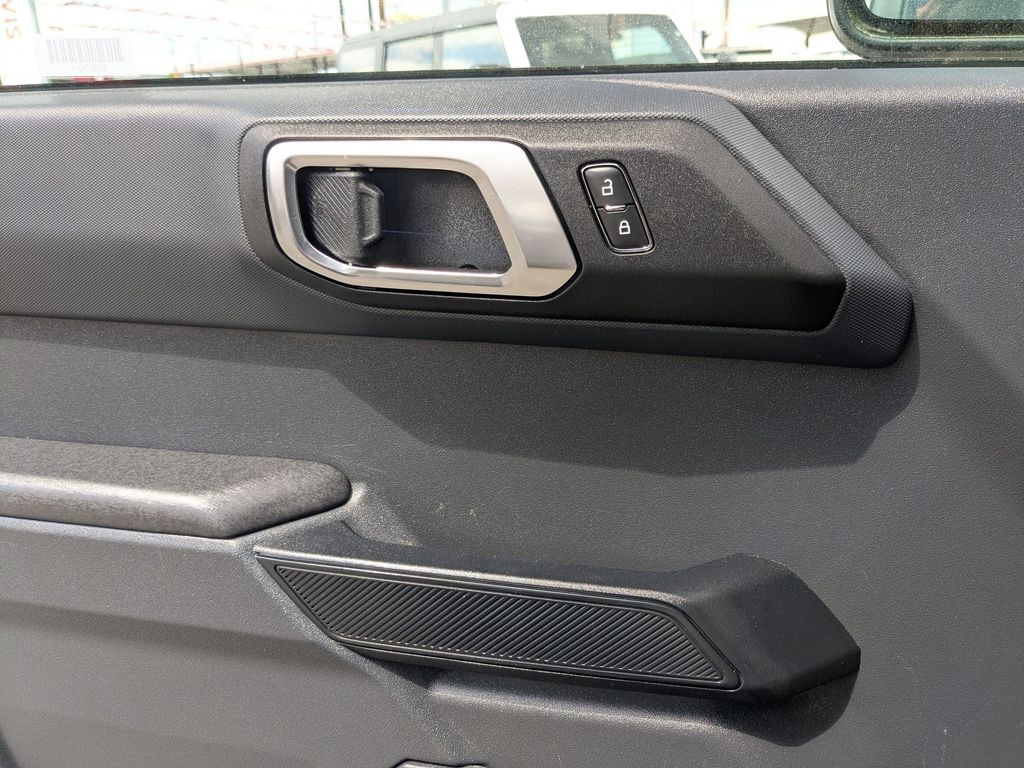 Thumbnail: 2025 Ford Bronco - 17