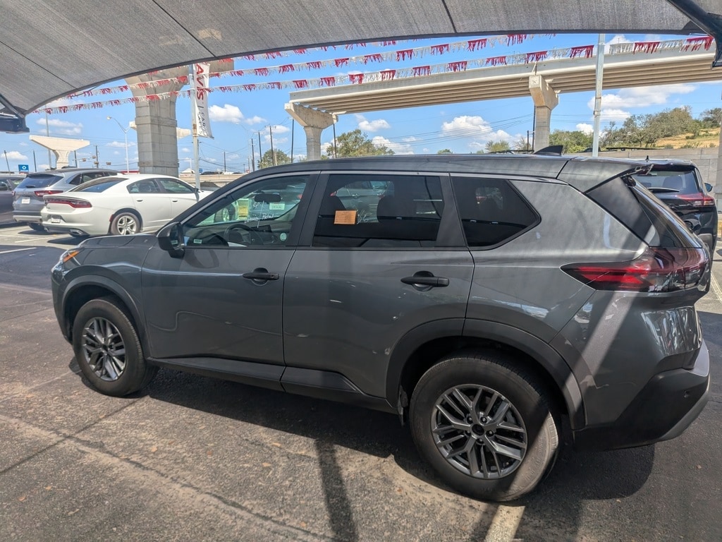 Thumbnail: 2023 Nissan Rogue - 6