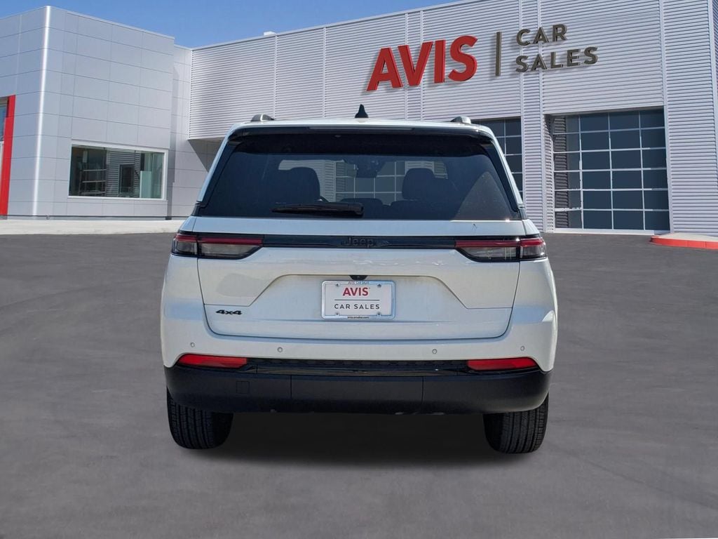Thumbnail: 2025 Jeep Grand Cherokee - 5