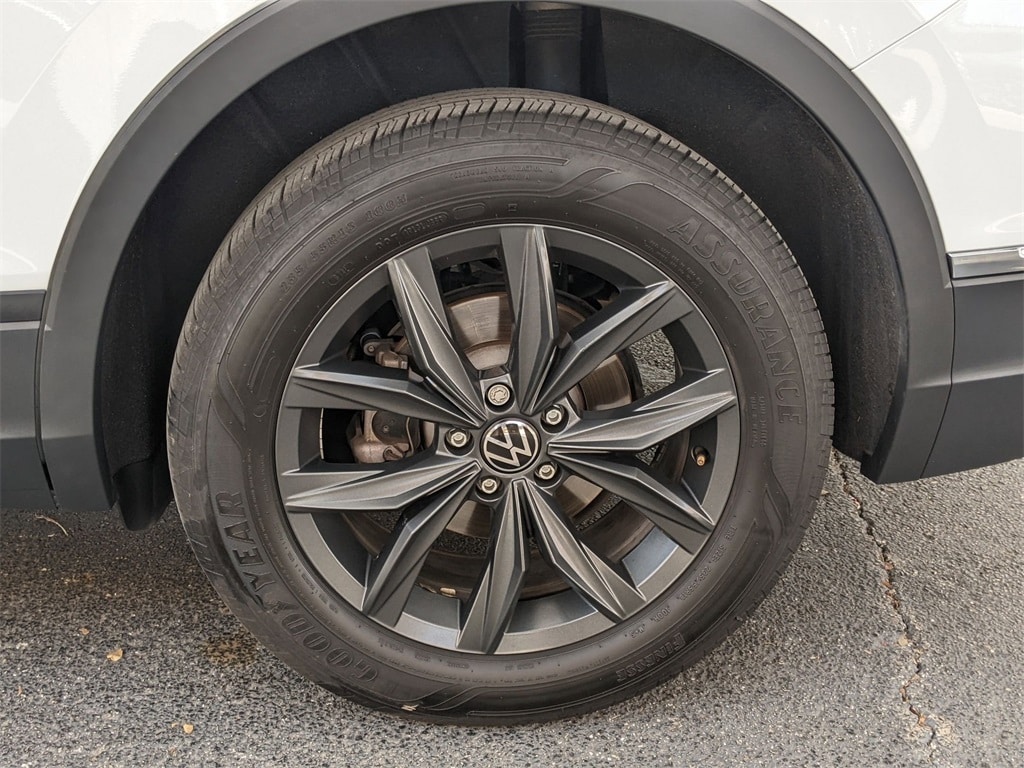 Thumbnail: 2024 Volkswagen Tiguan - 33