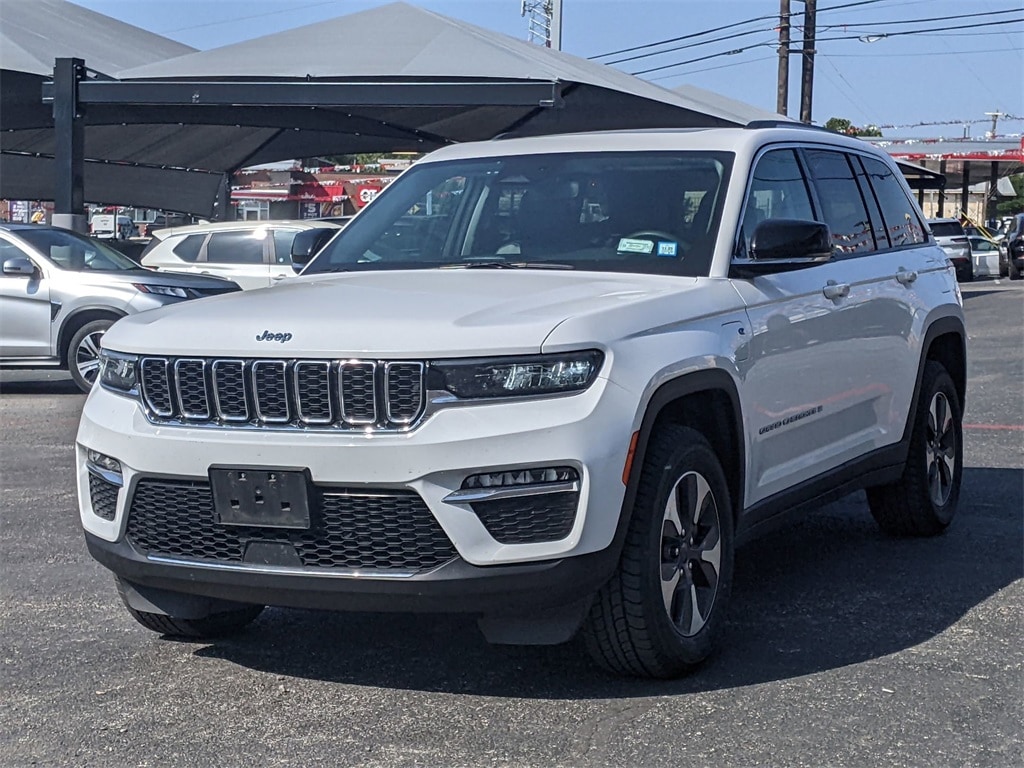 Thumbnail: 2023 Jeep Grand Cherokee - 1