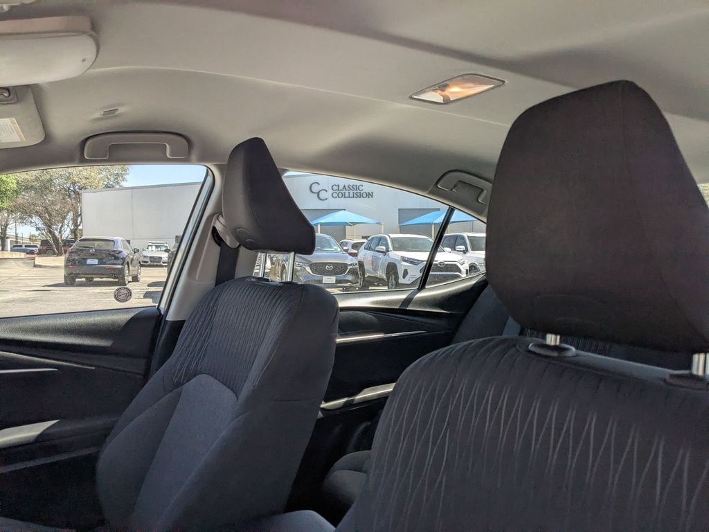 Thumbnail: 2025 Toyota Camry - 14