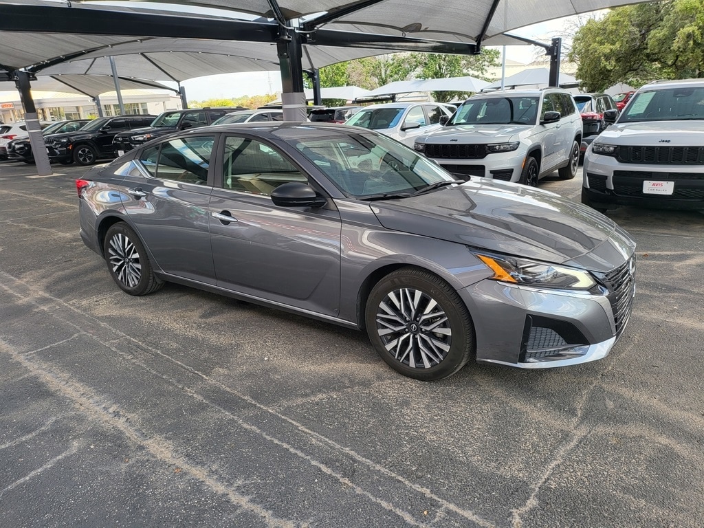 Thumbnail: 2024 Nissan Altima - 6