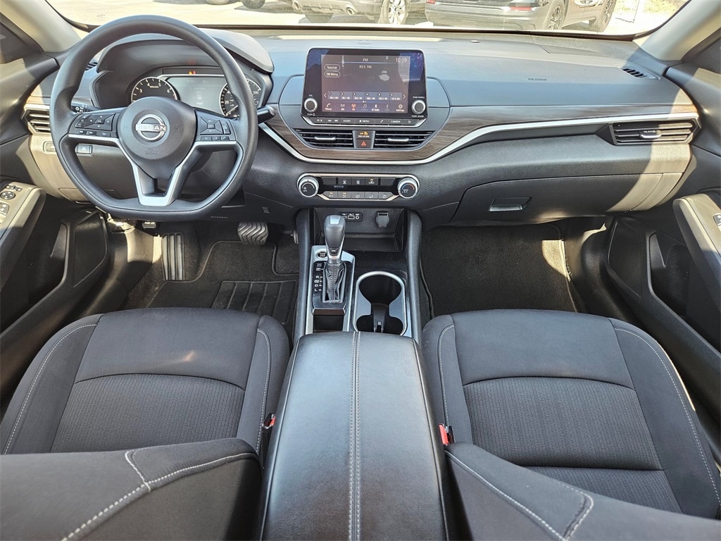 Thumbnail: 2024 Nissan Altima - 19
