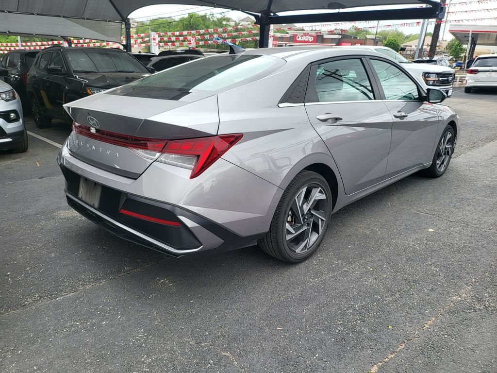 Thumbnail: 2025 Hyundai Elantra - 12