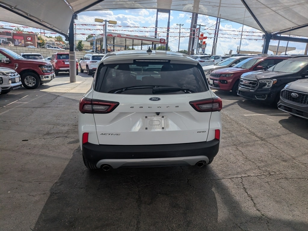Thumbnail: 2024 Ford Escape - 8