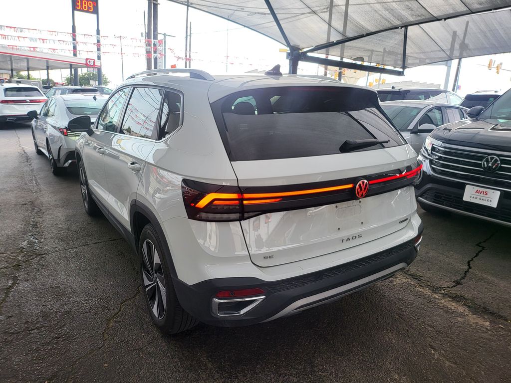 Thumbnail: 2025 Volkswagen Taos - 9