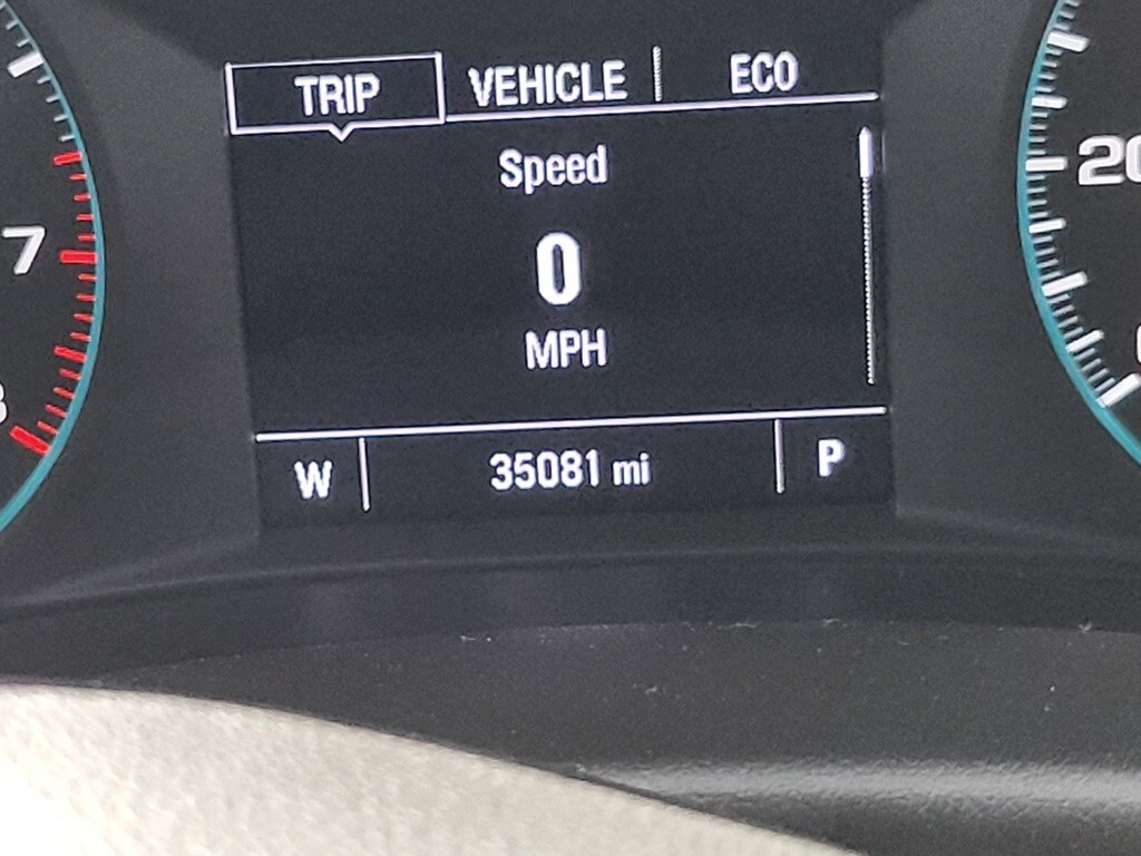 2024 Chevrolet Malibu 1LT photo 2