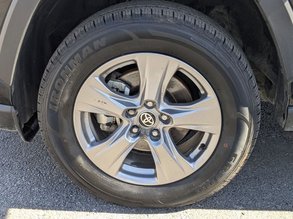 Thumbnail: 2025 Toyota RAV4 - 29