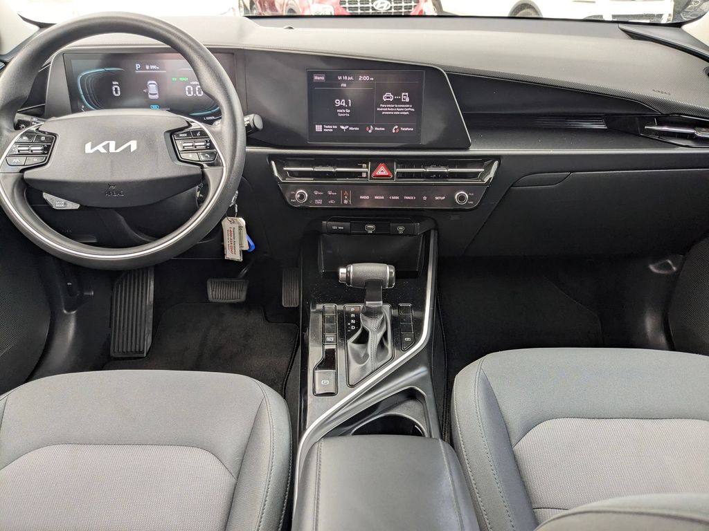 Thumbnail: 2025 Kia Niro - 23