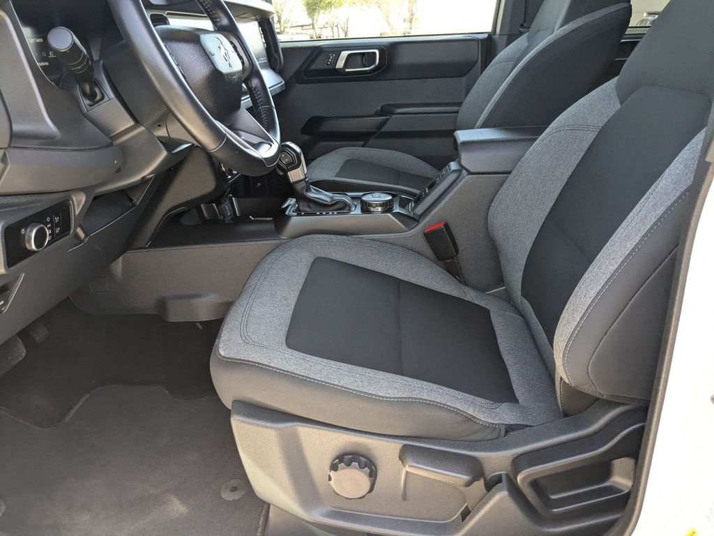 Thumbnail: 2025 Ford Bronco - 11