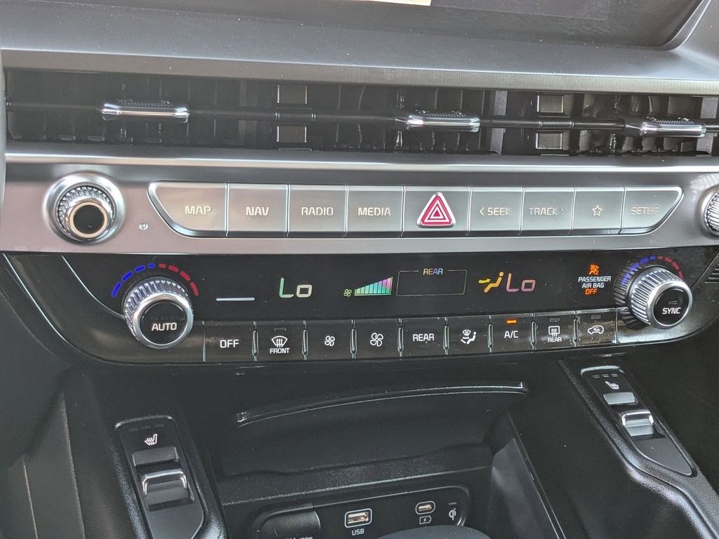 Thumbnail: 2025 Kia Telluride - 23