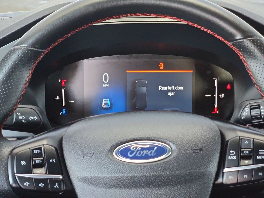 2025 Ford Escape ST-Line - Photo 25