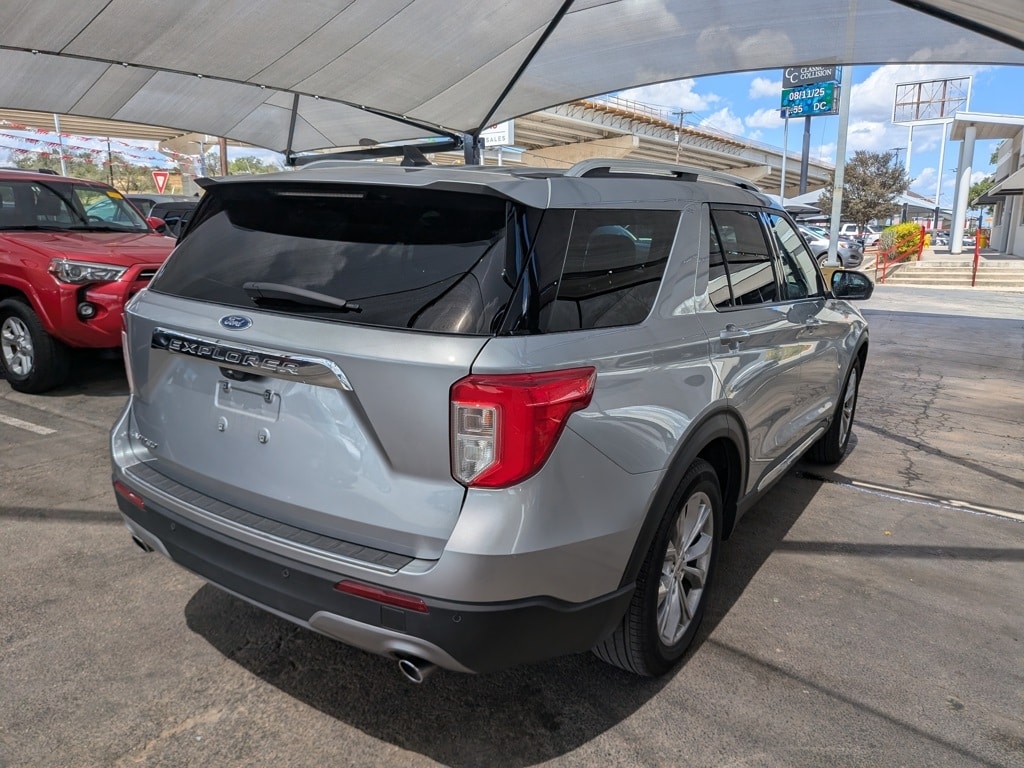 Thumbnail: 2024 Ford Explorer - 8