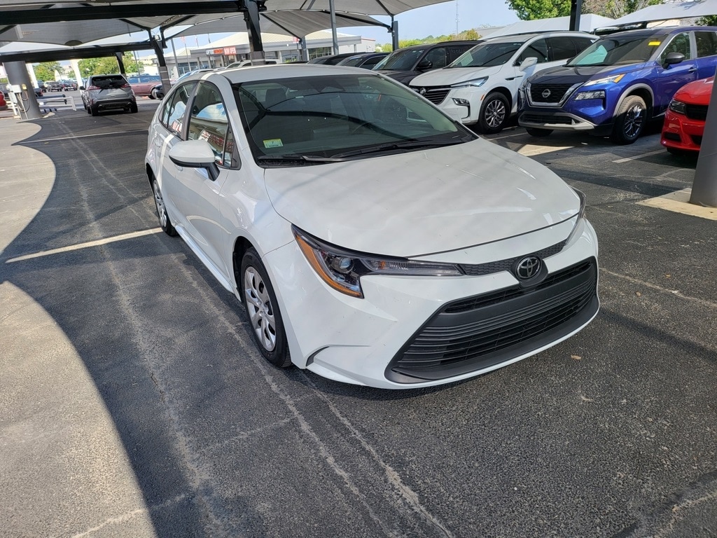 Thumbnail: 2024 Toyota Corolla - 3